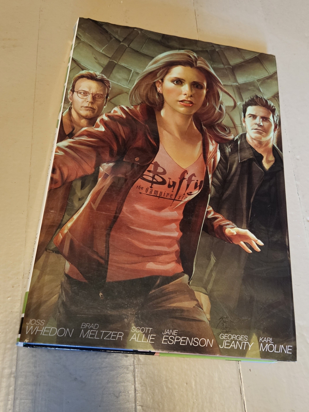 Buffy the Vampire Slayer Season 8 Library Edition Volume 4